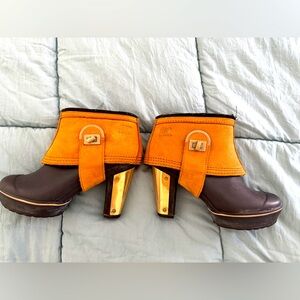 Sorel Medina ll Rubber Heeled Rain Ankle Boot Gold Heel Size 6